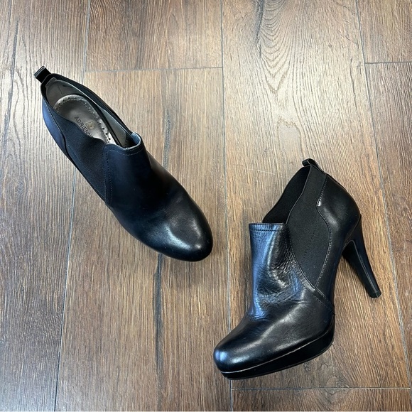Adrienne Vittadini Leather Platform Heeled Ankle Boots SZ 7 - Picture 1 of 7